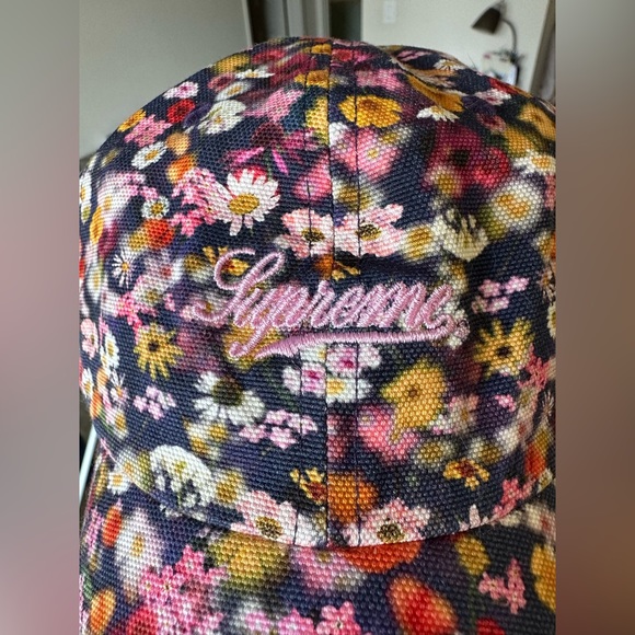 Supreme Floral Hat - Picture 2 of 5